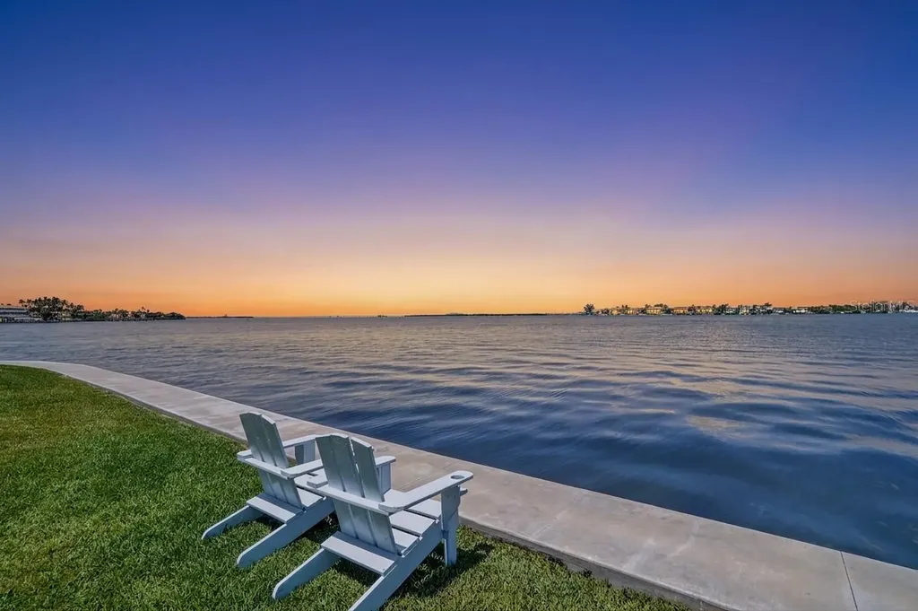 117 7th Street N Bradenton Beach FL 34217