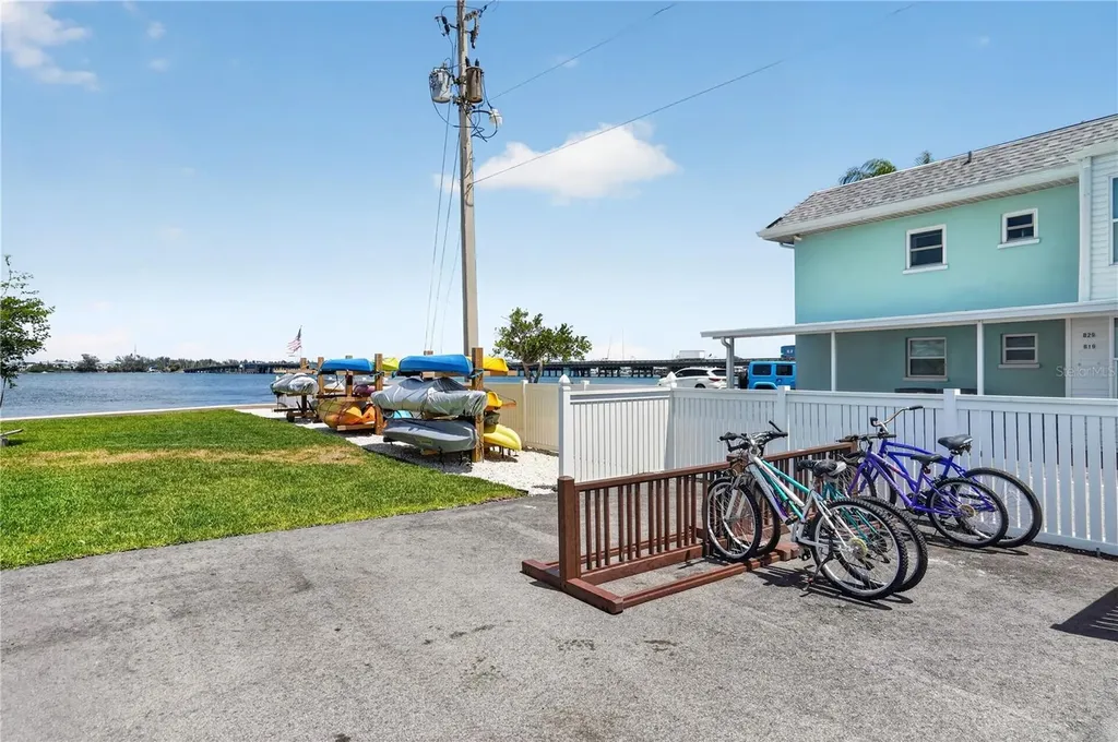 117 7th Street N Bradenton Beach FL 34217