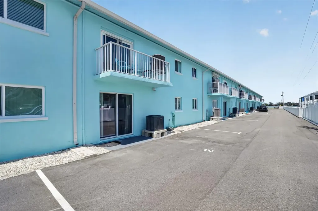 117 7th Street N Bradenton Beach FL 34217