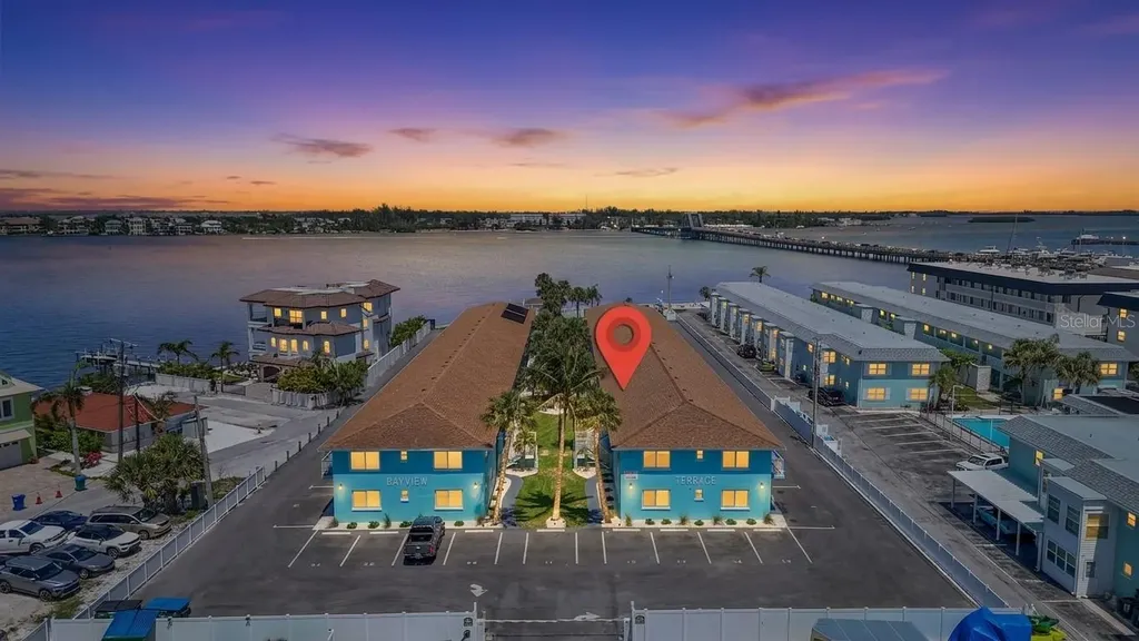 117 7th Street N Bradenton Beach FL 34217