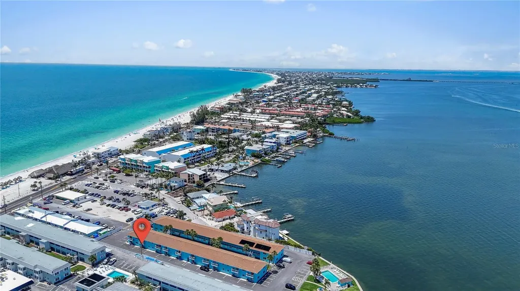 117 7th Street N Bradenton Beach FL 34217