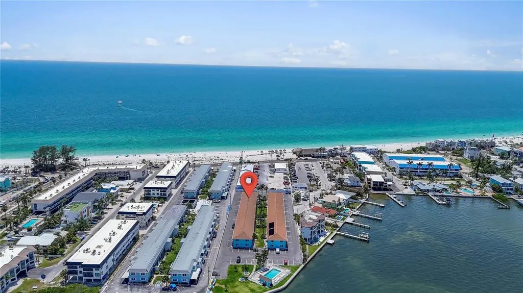 117 7th Street N Bradenton Beach FL 34217