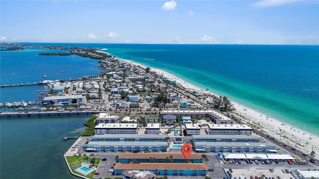 117 7th Street N Bradenton Beach FL 34217