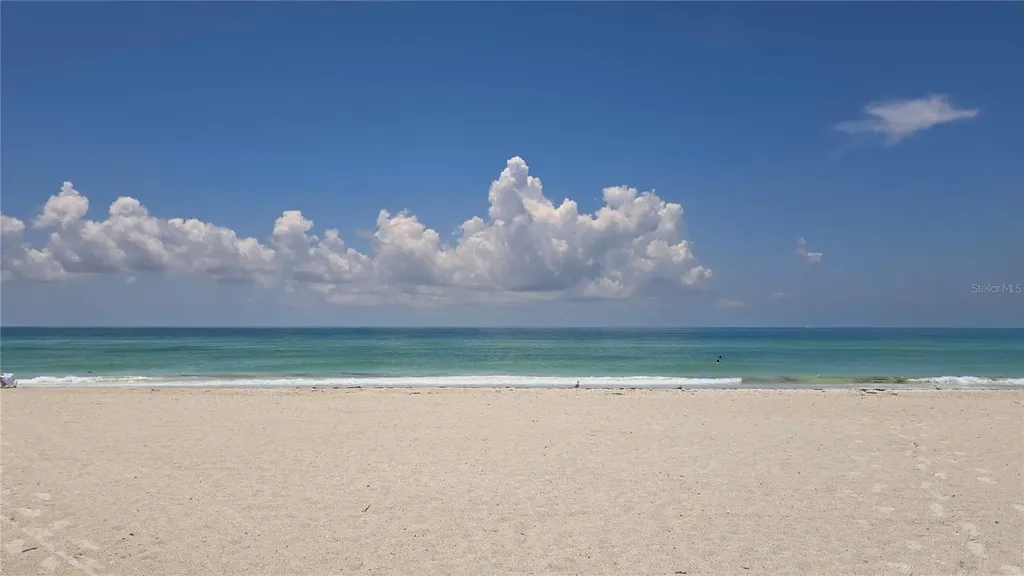 117 7th Street N Bradenton Beach FL 34217