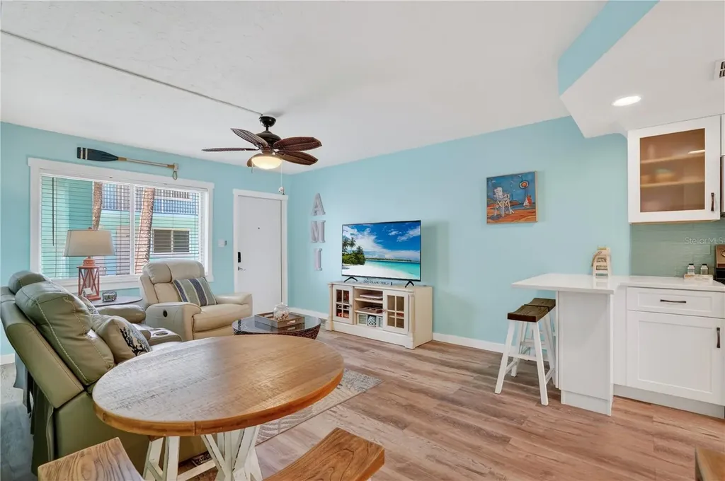 117 7th Street N Bradenton Beach FL 34217