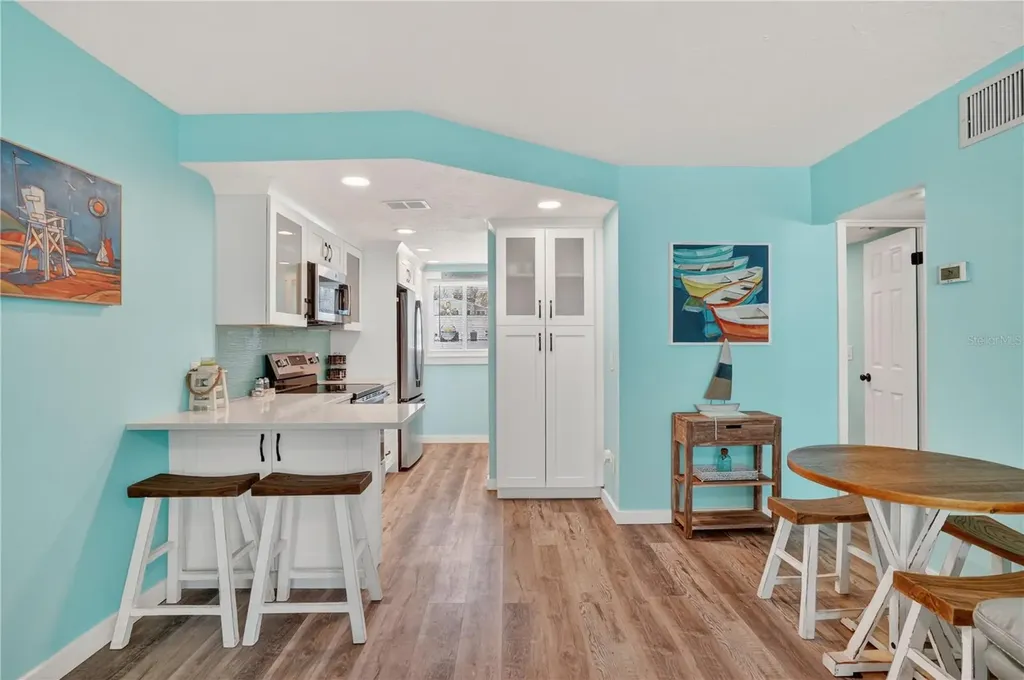 117 7th Street N Bradenton Beach FL 34217