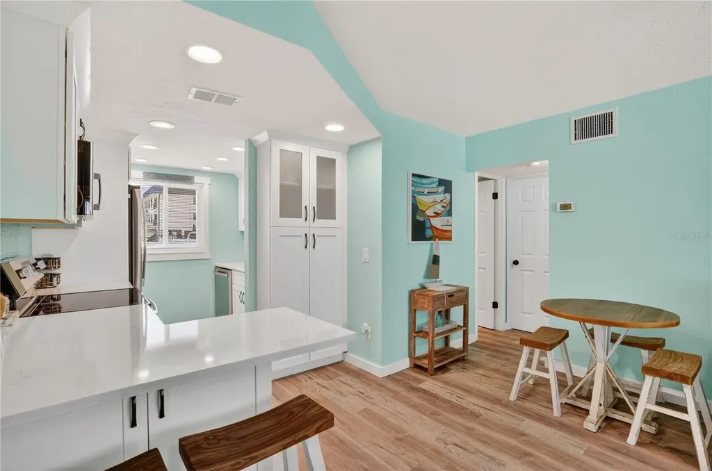 117 7th Street N Bradenton Beach FL 34217