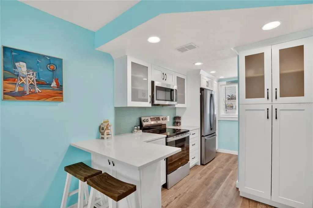 117 7th Street N Bradenton Beach FL 34217
