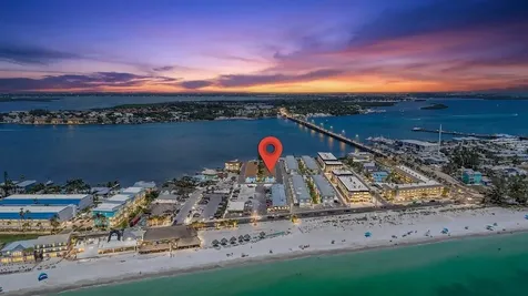 117 7TH Street N Bradenton Beach FL 34217