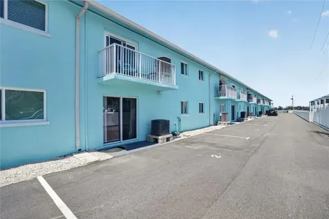 117 7th Street N Bradenton Beach FL 34217