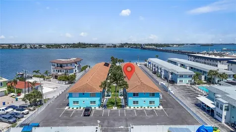 117 7th Street N Bradenton Beach FL 34217