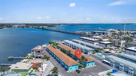 117 7th Street N Bradenton Beach FL 34217