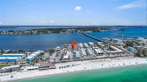 117 7th Street N Bradenton Beach FL 34217