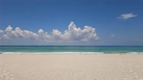 117 7th Street N Bradenton Beach FL 34217