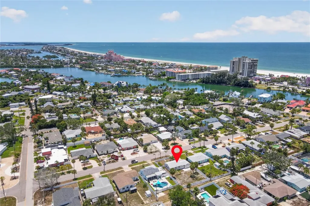 260 42nd Avenue St Pete Beach FL 33706