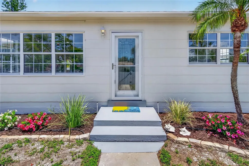 260 42nd Avenue St Pete Beach FL 33706