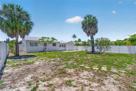 260 42nd Avenue St Pete Beach FL 33706