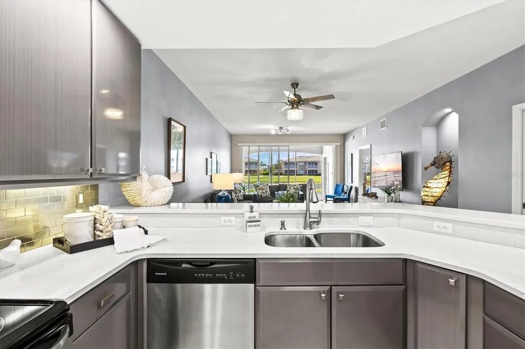 6626 7th Avenue Circle W Bradenton FL 34209