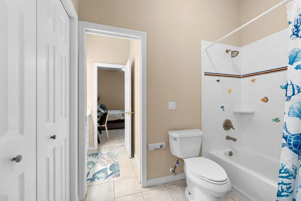 2305 Valrico Forest Drive Valrico FL 33594