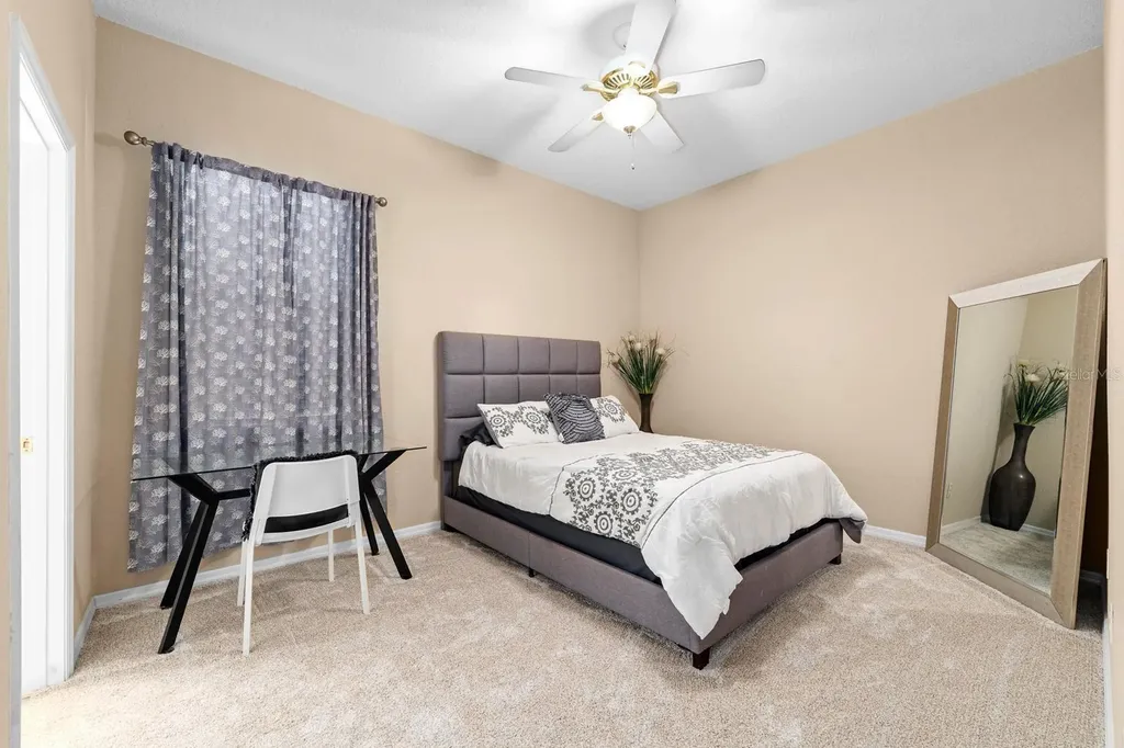 2305 Valrico Forest Drive Valrico FL 33594