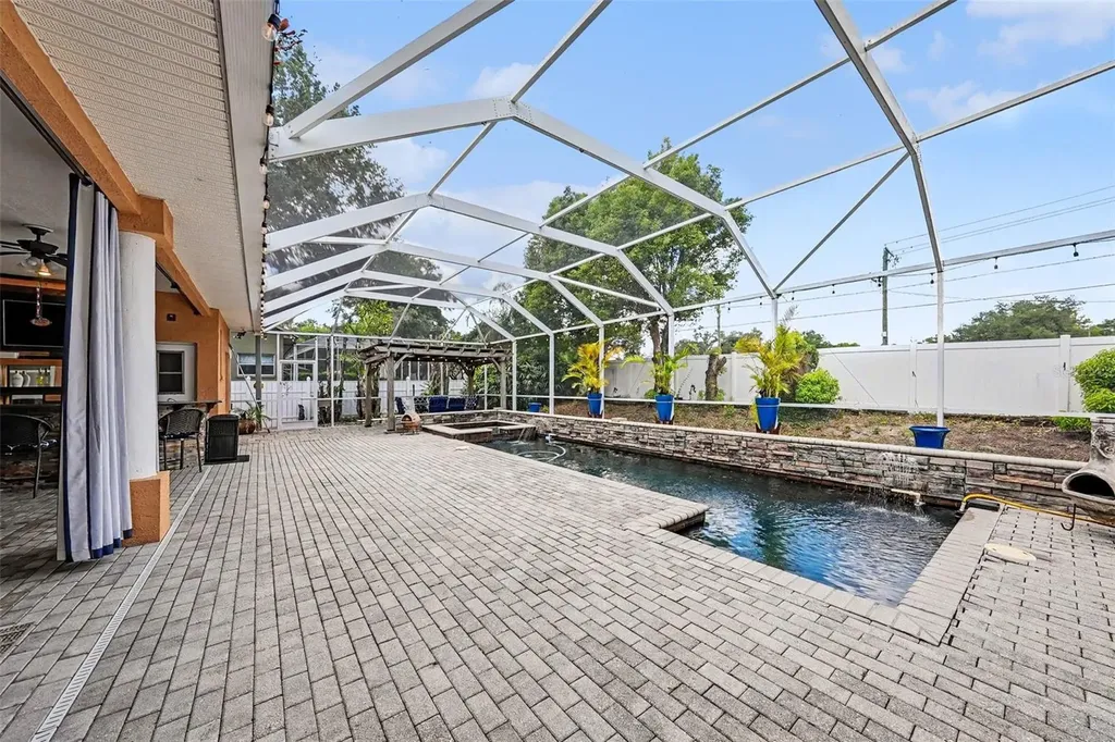 2305 Valrico Forest Drive Valrico FL 33594