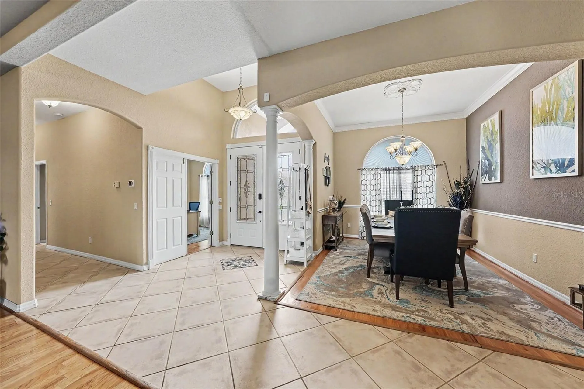 2305 Valrico Forest Drive Valrico FL 33594
