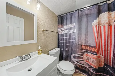 2305 Valrico Forest Drive Valrico FL 33594