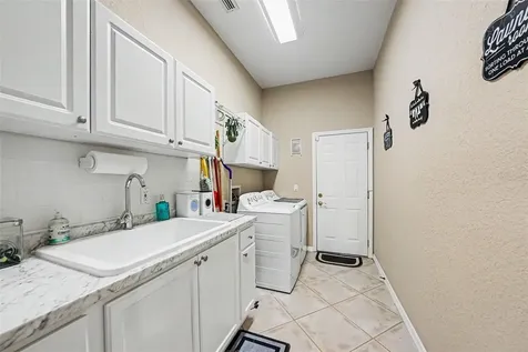 2305 Valrico Forest Drive Valrico FL 33594