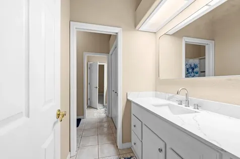 2305 Valrico Forest Drive Valrico FL 33594