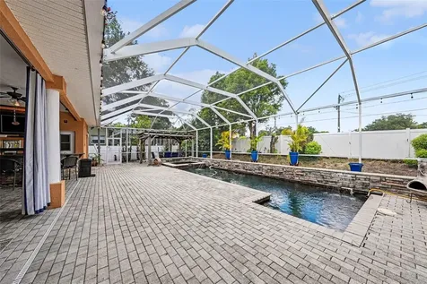 2305 Valrico Forest Drive Valrico FL 33594