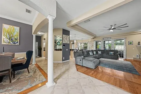 2305 Valrico Forest Drive Valrico FL 33594