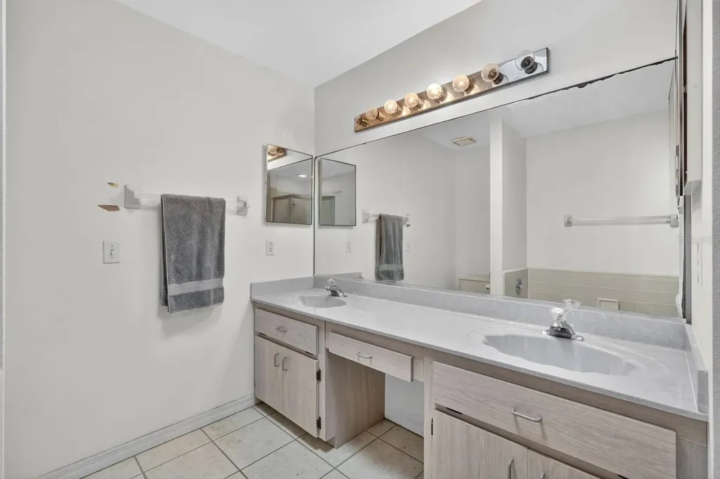 1348 N Wembley Circle Port Orange FL 32128