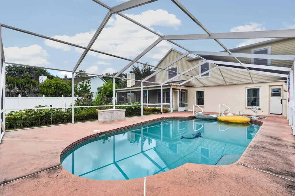 1348 N Wembley Circle Port Orange FL 32128