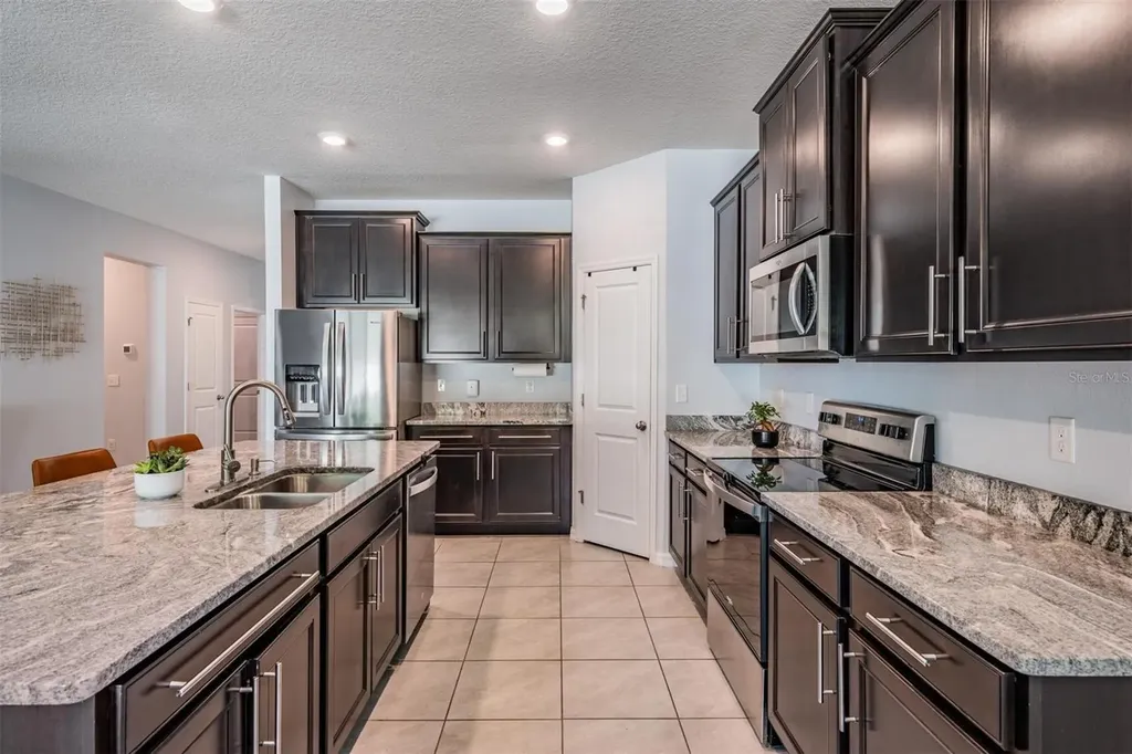 16619 Goose Ribbon Place Wimauma FL 33598