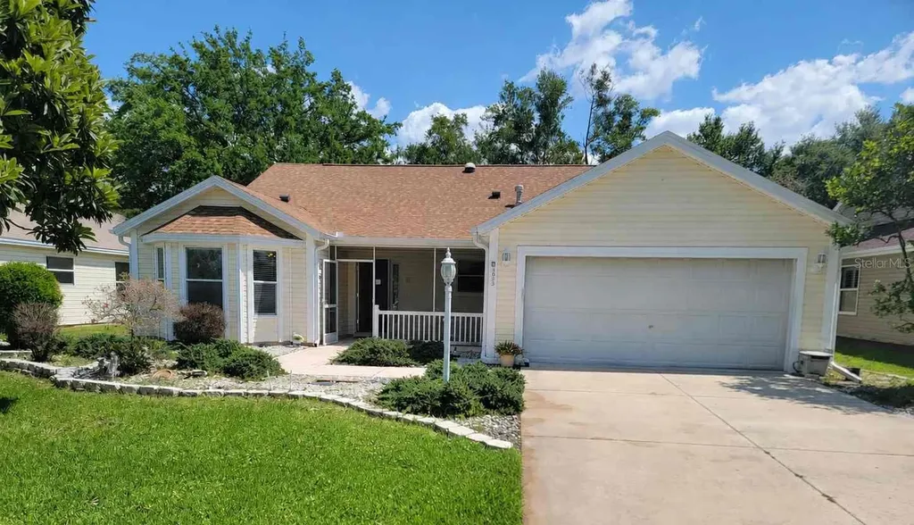 1033 Oak Forest Drive The Villages FL 32162