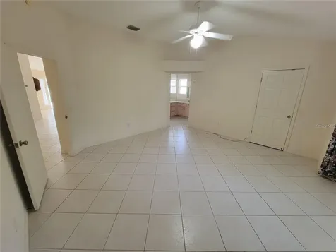 1033 Oak Forest Drive The Villages FL 32162