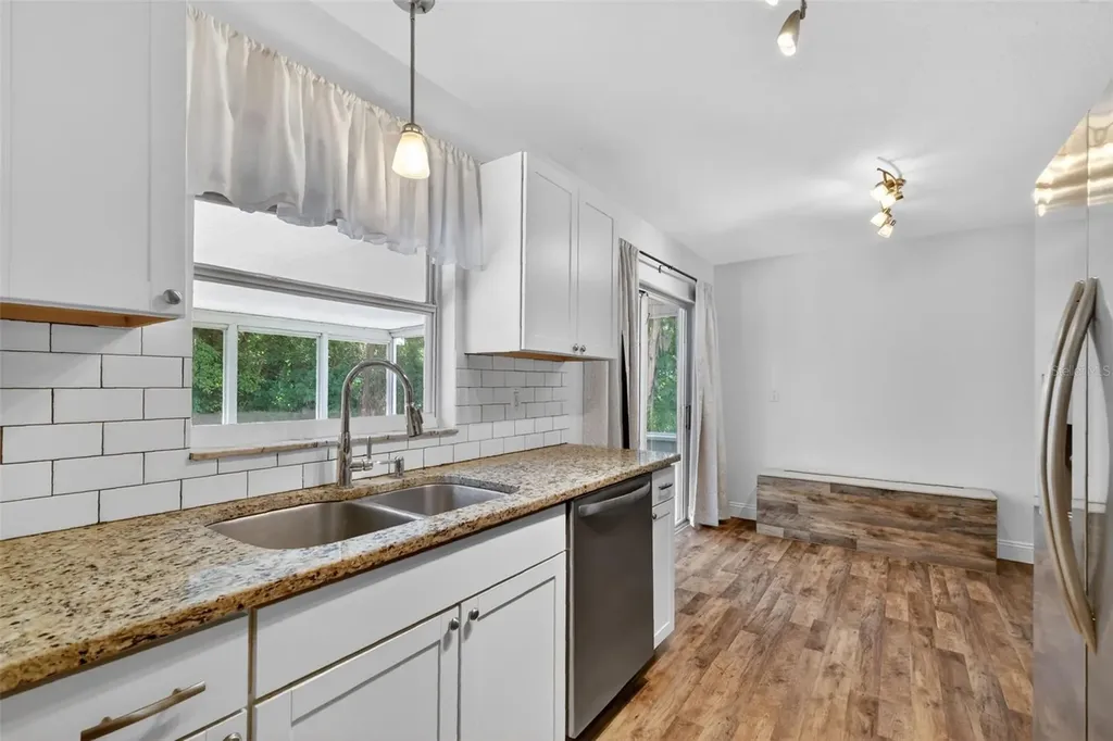 36 Bay Ridge Loop Mascotte FL 34753