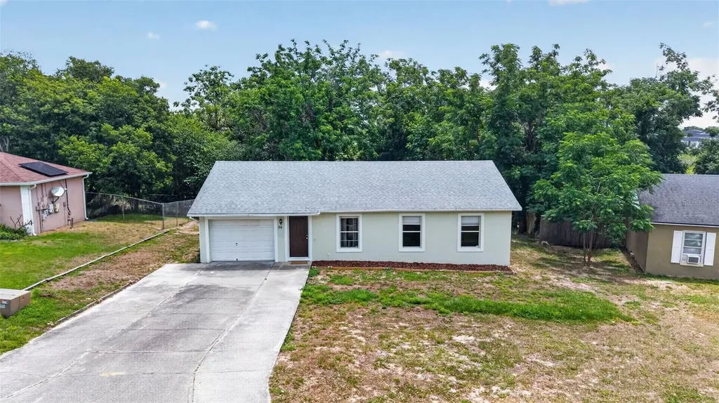 36 Bay Ridge Loop Mascotte FL 34753