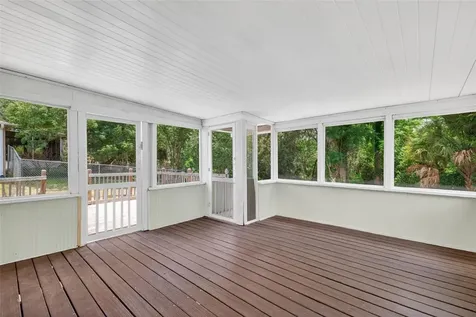 36 Bay Ridge Loop Mascotte FL 34753