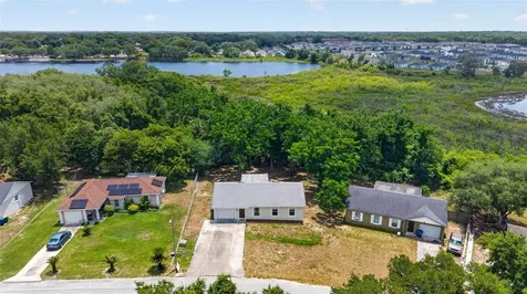 36 Bay Ridge Loop Mascotte FL 34753