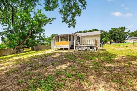 36 Bay Ridge Loop Mascotte FL 34753
