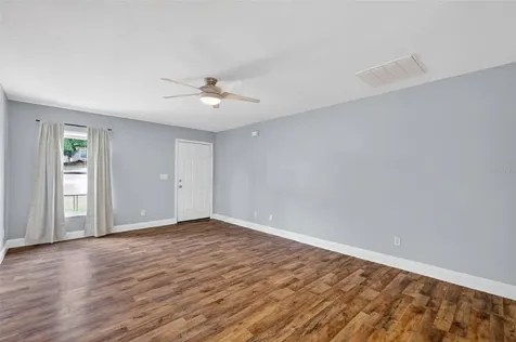36 Bay Ridge Loop Mascotte FL 34753
