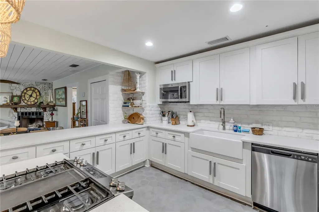 801 Canal Street New Smyrna Beach FL 32168