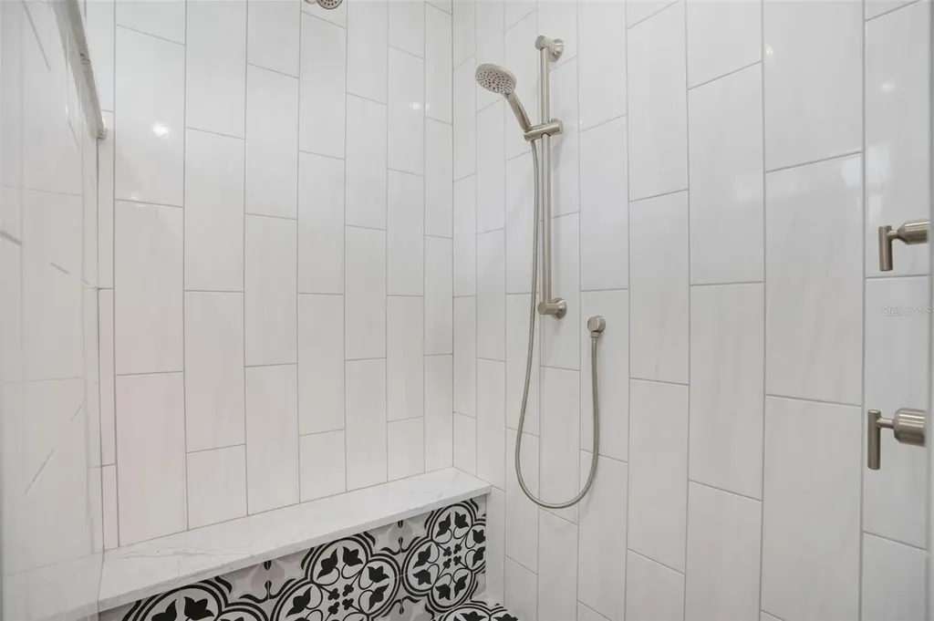 5528 Briarcliff Drive Sarasota FL 34232