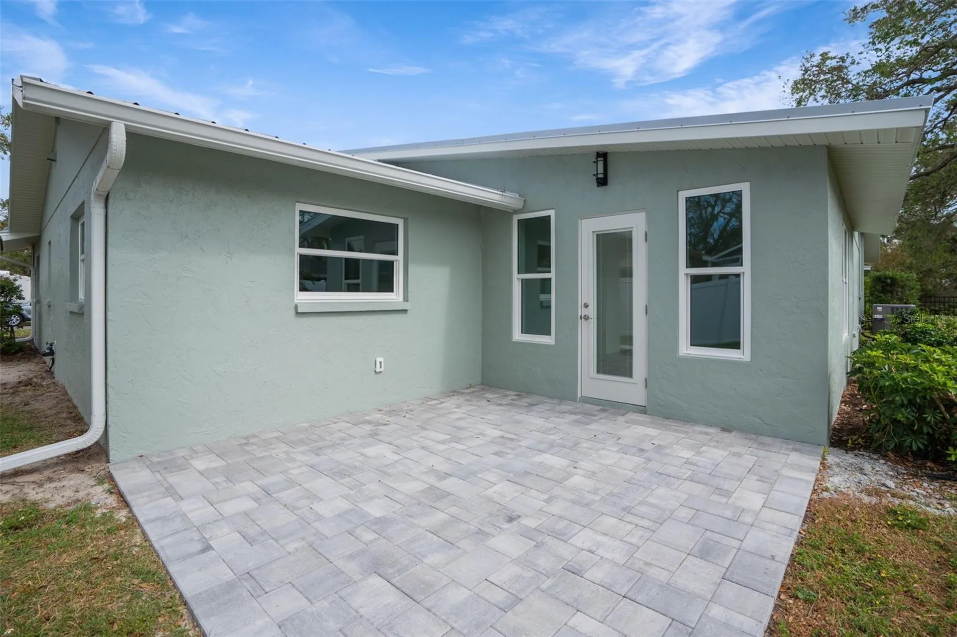 5528 Briarcliff Drive Sarasota FL 34232