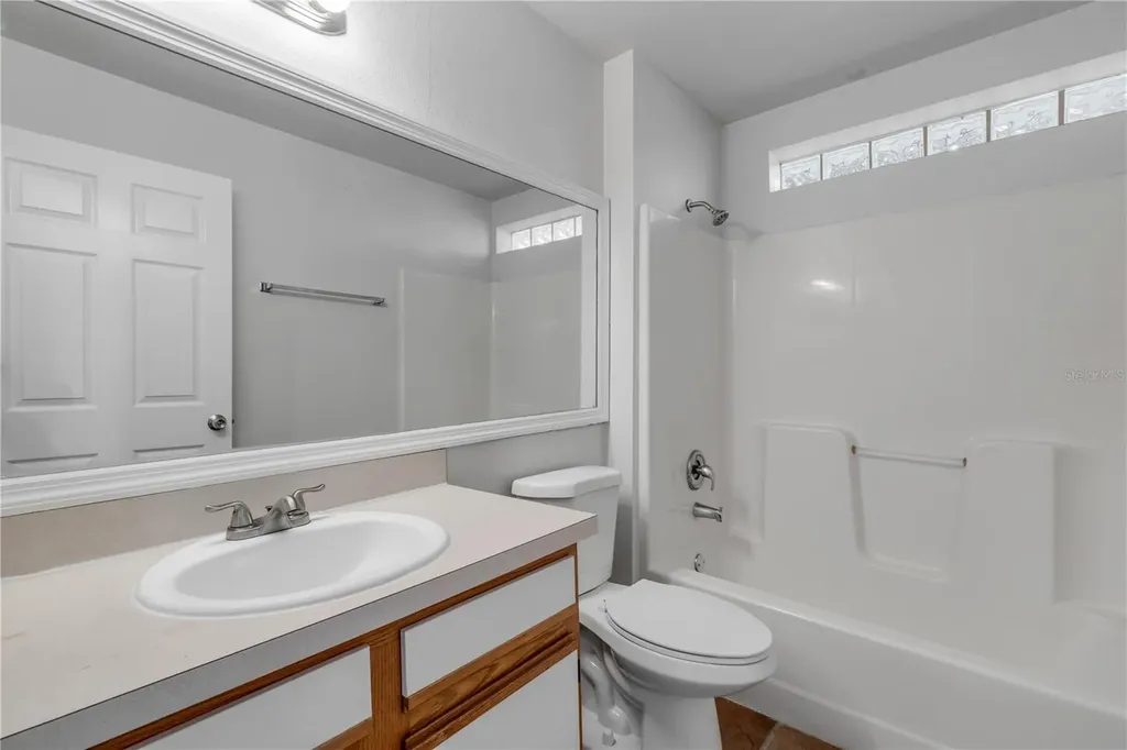 5546 Regal Oak Circle Orlando FL 32810