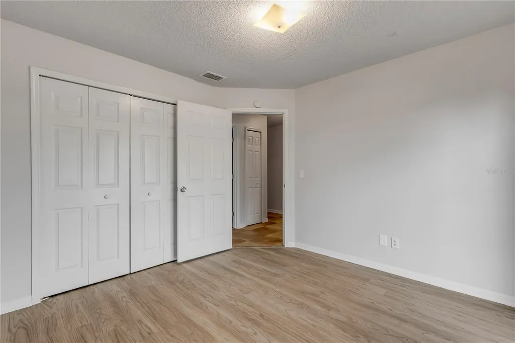 5546 Regal Oak Circle Orlando FL 32810