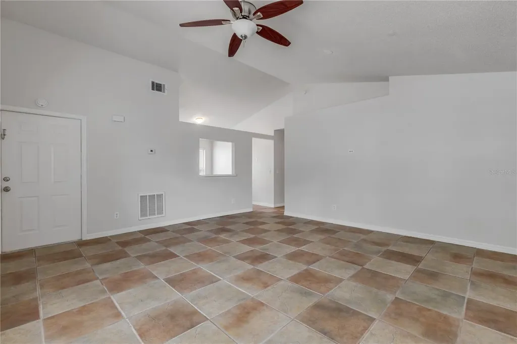 5546 Regal Oak Circle Orlando FL 32810