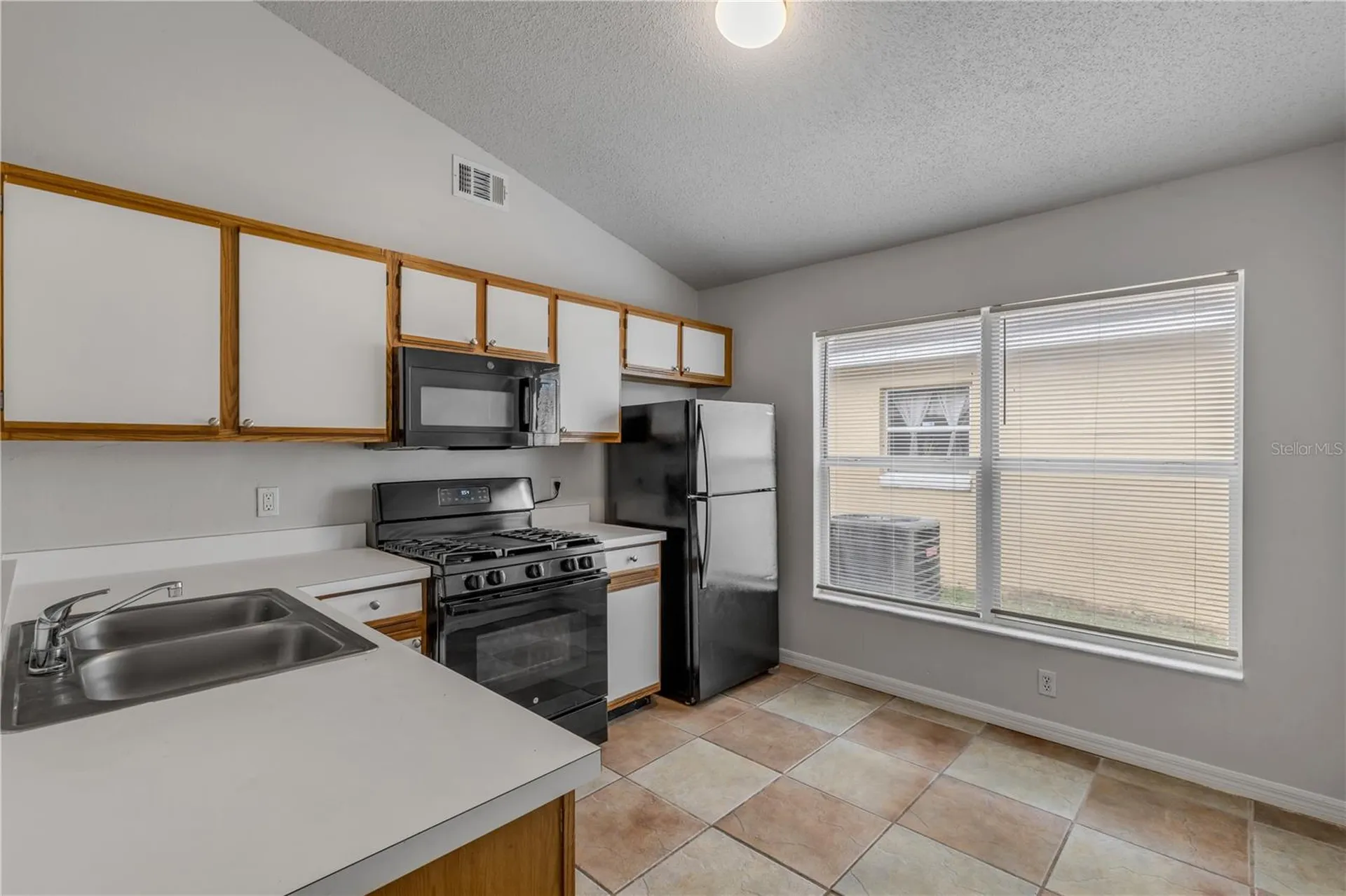 5546 Regal Oak Circle Orlando FL 32810