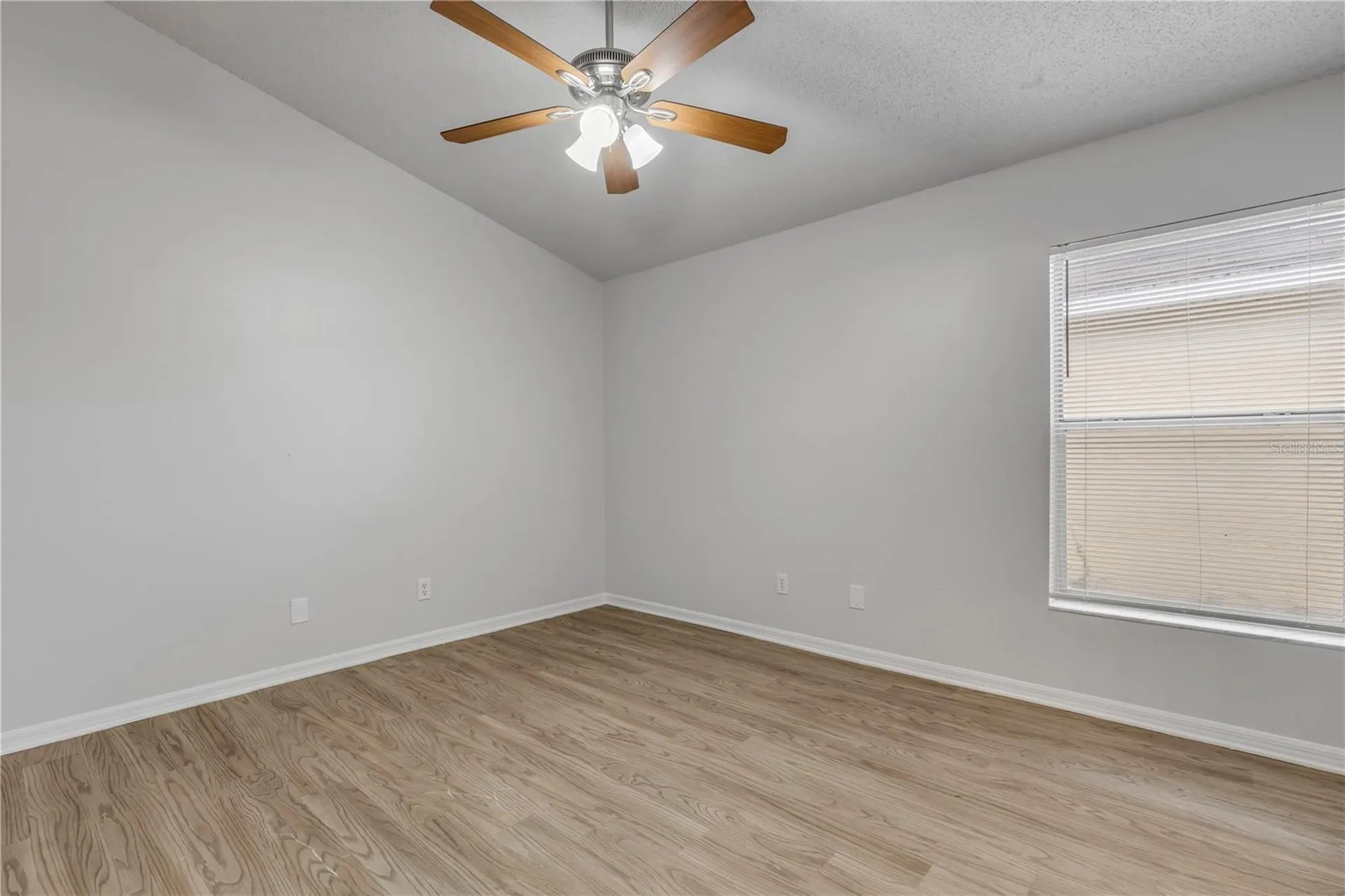 5546 Regal Oak Circle Orlando FL 32810